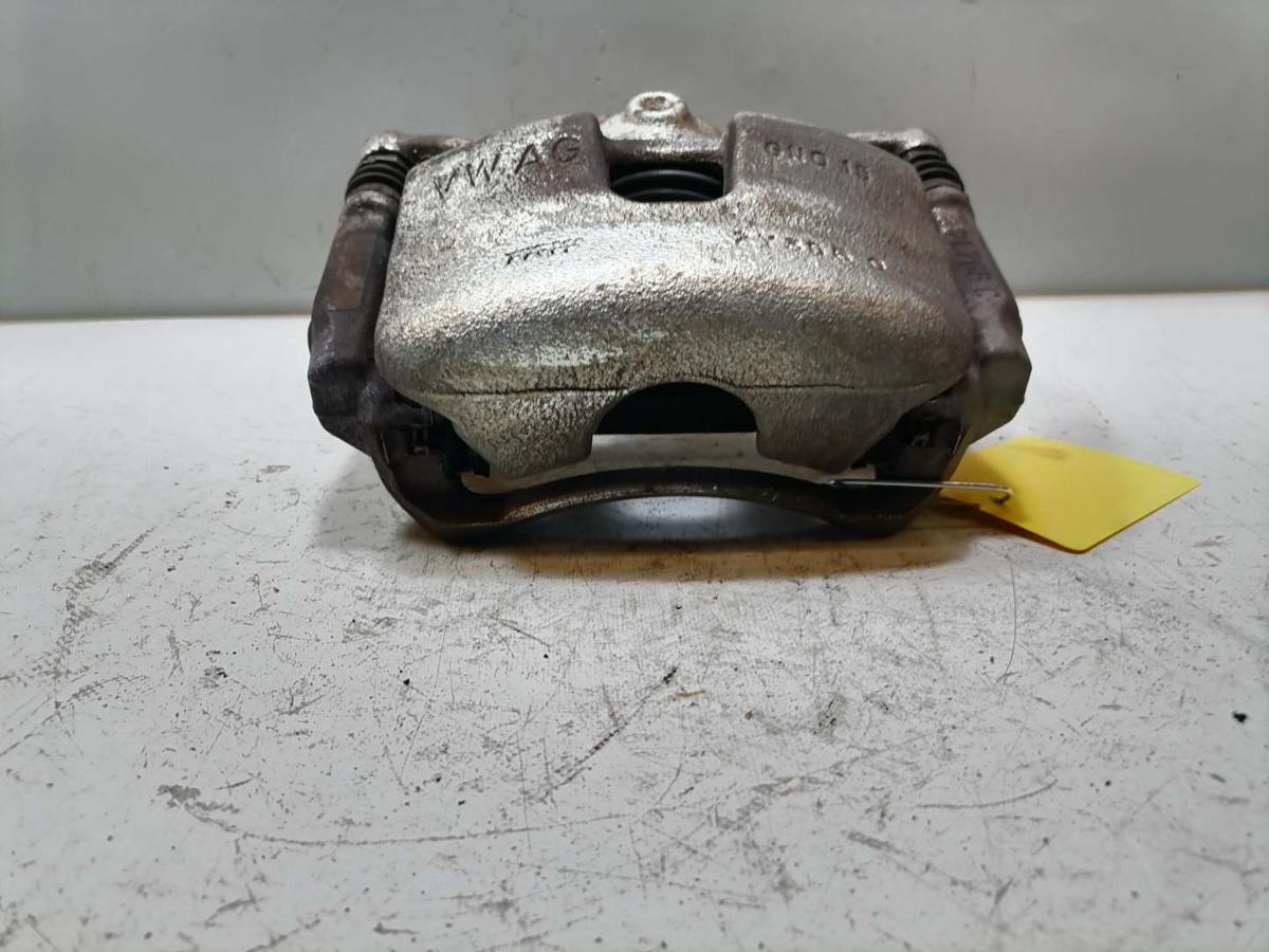 VW Golf 8 original Bremssattel vorn links 1,5 110KW Bj.2024